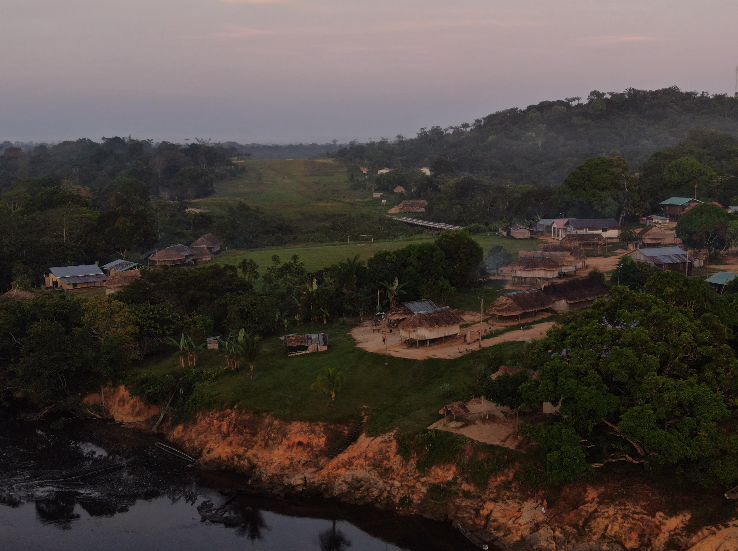 Kwamalasamutu seen from above, on the bank of a blackwater river
